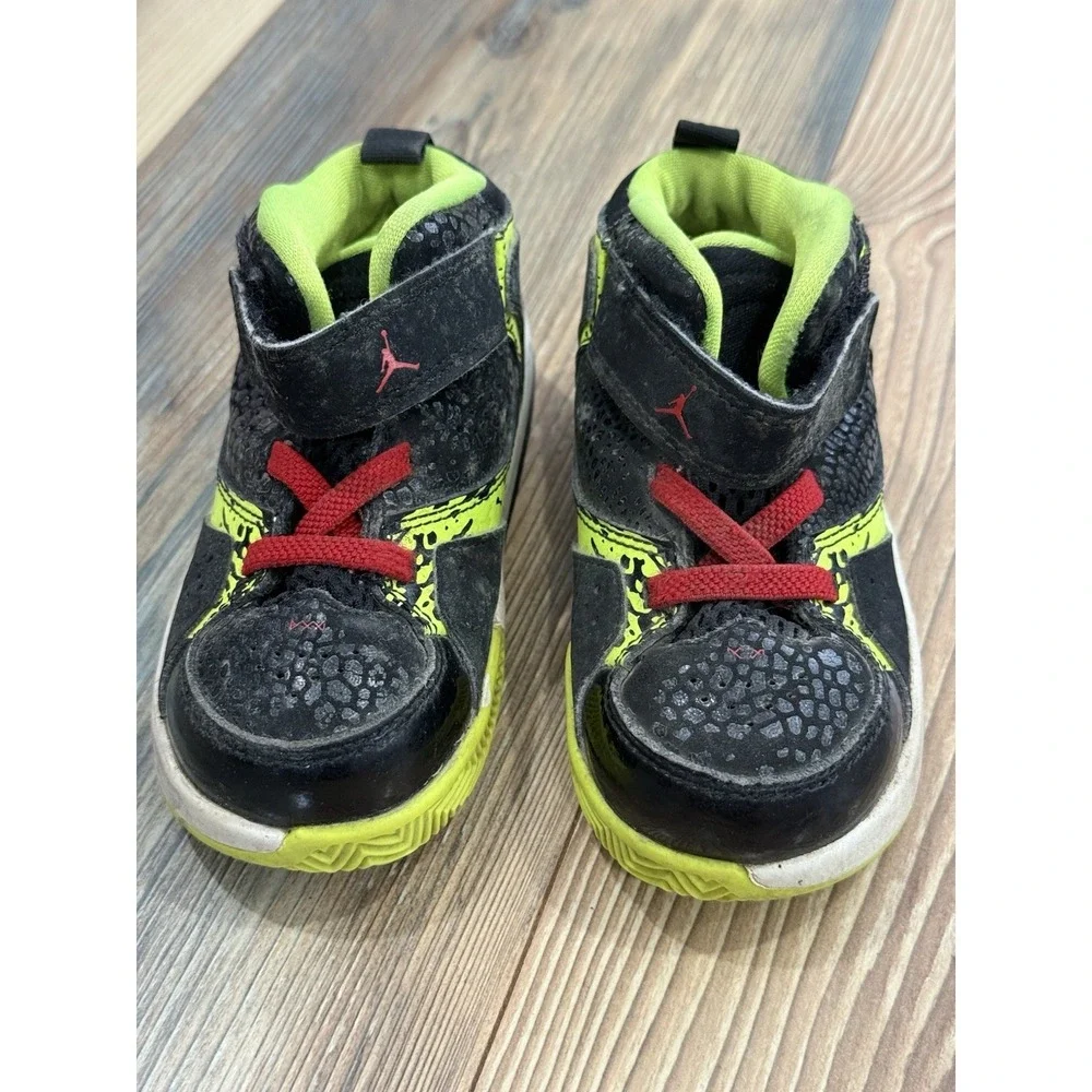Nike Air Jordan Baby Size 8C Black Neon Green High Tops Sneakers Shoes - Picture 2 of 7